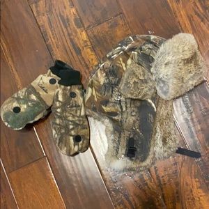 Kids hat size youth large/gloves size youth large